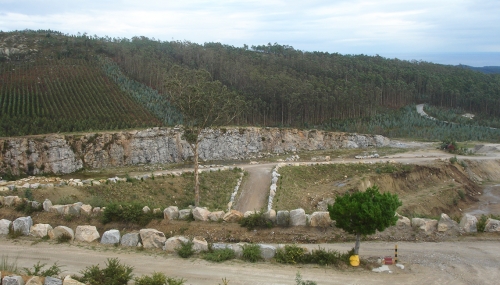 Múltiples proxectos ambientais de canteiras galegas recuperan espazos para o agro, a industria, os servizos e o lecer